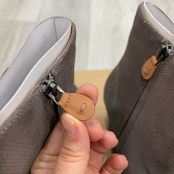 Gentle Souls Blaise Wedge Bootie 2 Concrete 9 - Picture 7 of 9